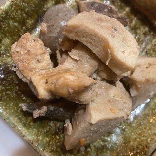 高野豆腐と鶏肉とこんにゃくの煮物
